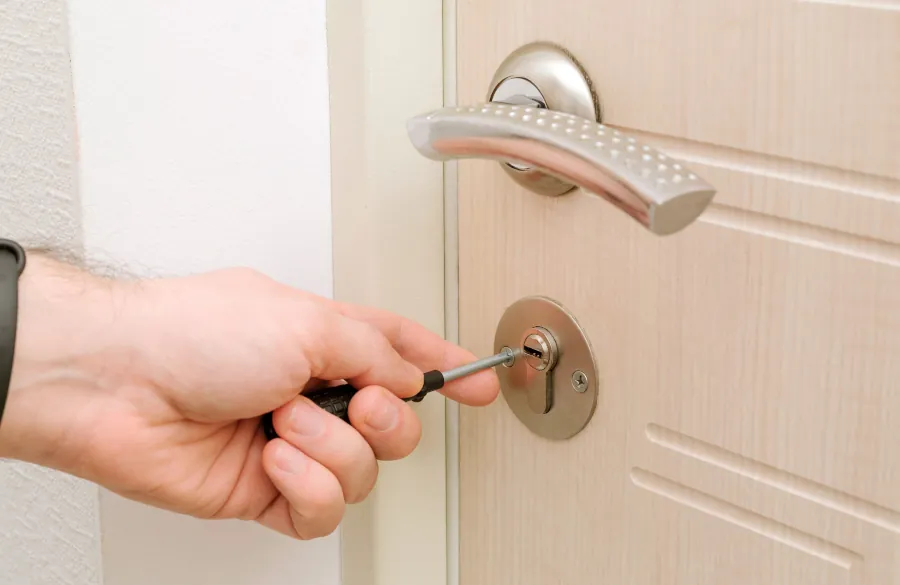 tarifs serrurier Charente-Maritime